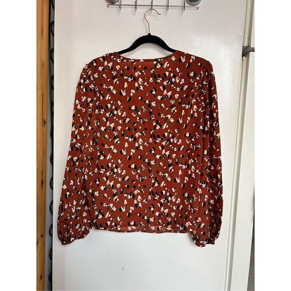 Emery Rose Patterned Long Sleeve Blouse Woman’s Size Large - Picture 7 of 7